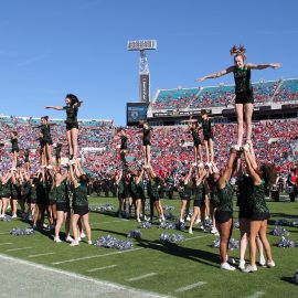 TaxSlayer Bowl Dance & Cheer Program Join WorldStrides OnStage programs in sunny Jacksonville, Florida to perform in the TaxSlayer Bowl Halftime Show and Downtown TaxSlayer Bowl Parade! Instead of choosing between attending a cheer camp or convention and performing on a big stage, why not get it all? The TaxSlayer Bowl offers your cheer team an opportunity unlike any other. The game itself averages more than 70,000 fans in attendance. Squads of all levels and size are invited; take advantage of world-class cheer education and grow your program with the performance experience of a lifetime! This event is open to performers aged 7-19.